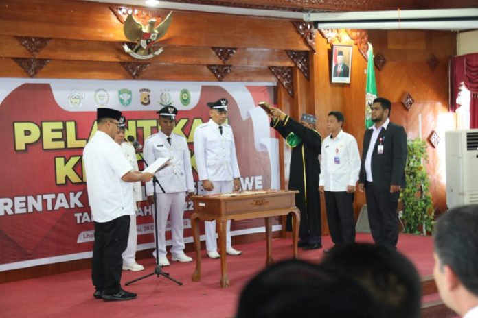 Pj Walikota Lhokseumawe Lantik 21 Keuchik dan Dua Imum Mukim